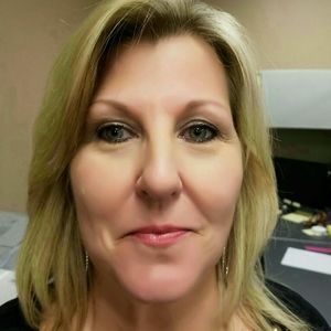 Meet your Posher, Renee